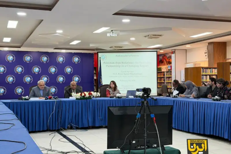 سفیر ایران در پاکستان: تهران سر سوزنی سر حقوق خود معامله نمی‌کند