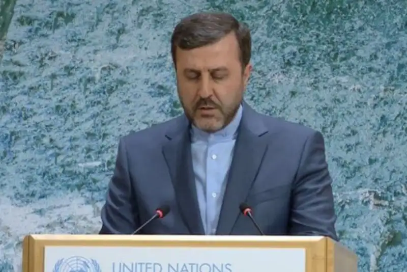 غریب‌آبادی سفر اخیر خود به ژنو را گزارش داد