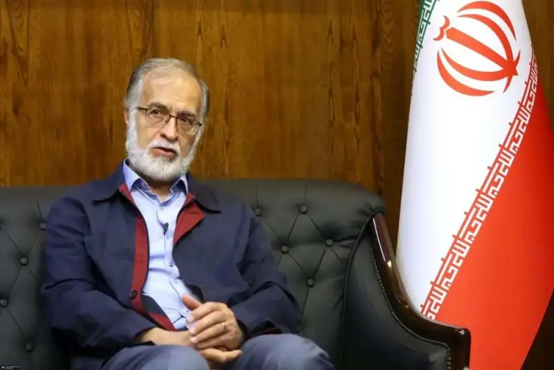 عطریانفر: اتحاد داخلی و شفافیت حکمرانی، راه‌حل مقابله با تهدیدات خارجی