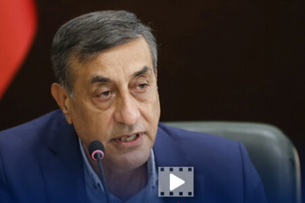 نائب الرئيس: الحكومة تولي اهتماماً خاصاً للاقتصاد البحري والمناطق الحرة