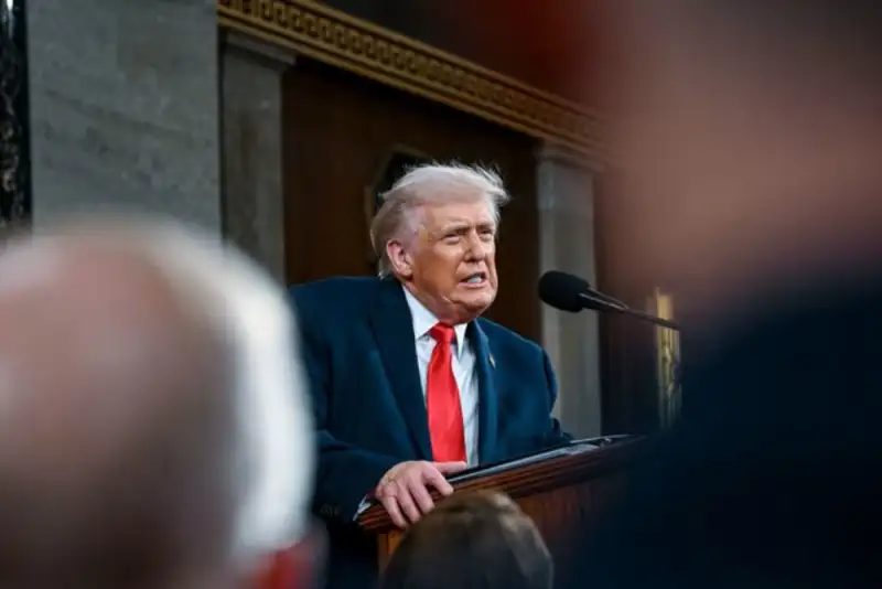 سی ان ان: ترامپ در تله‌ای همچون عراق می افتد