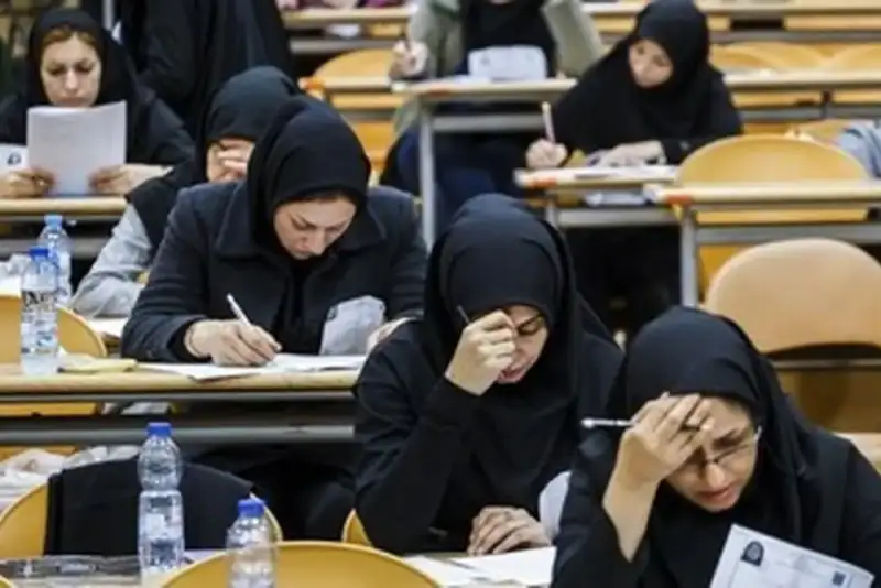 اعلام ظرفیت پذیرش آزمون دستیاری فوق‌تخصصی پزشکی