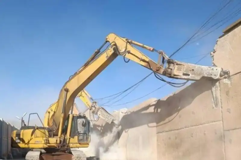 ماجرای تخریب دیوار «زندان رجایی‌شهر» در کمتر از 48 ساعت