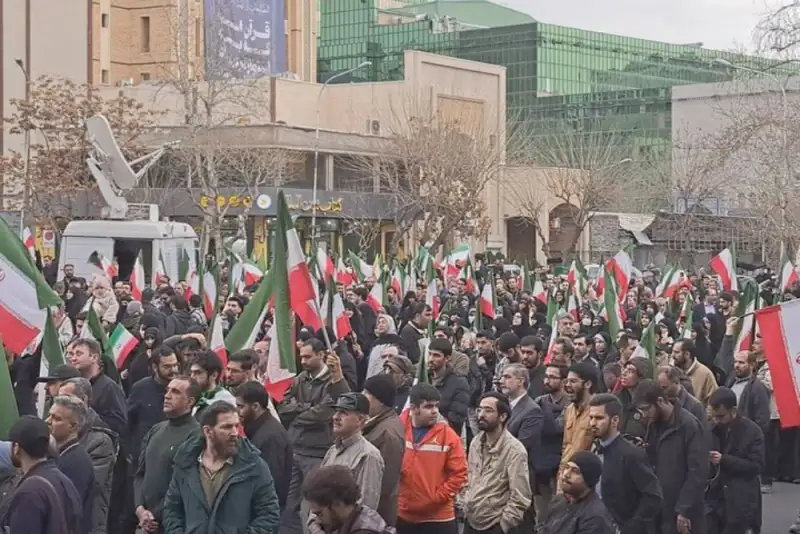 برگزاری تجمع مردمی «تا پای جان برای ایران» در تهران+ تصاویر