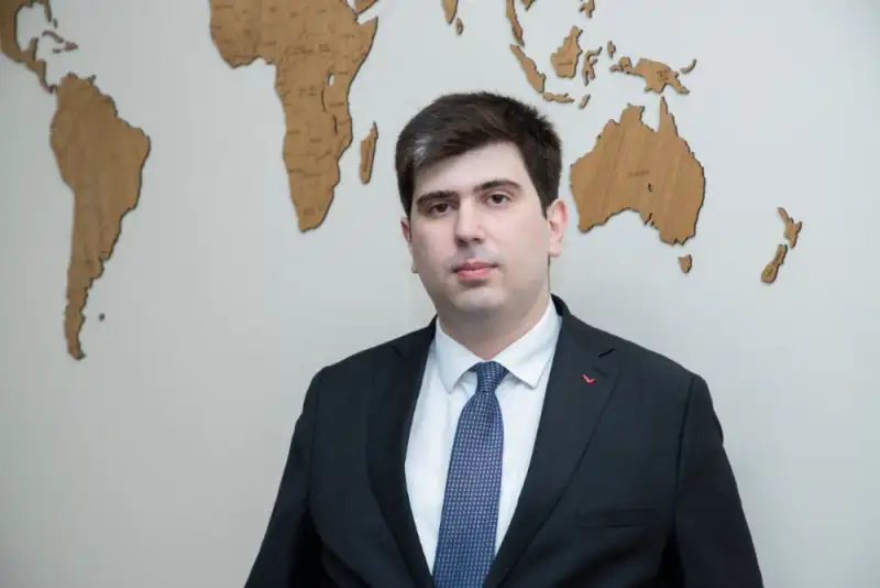 ایران حق دارد به پایگاه‌های آمریکا حمله کند؛ همسایگان نباید ناراحت شوند