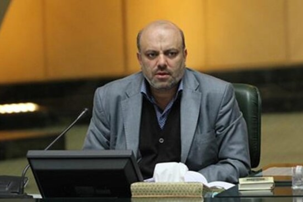 رئیس کمیسیون آموزش: قلب ملت ایران از شهادت دانش‌آموزان میناب به درد آمد