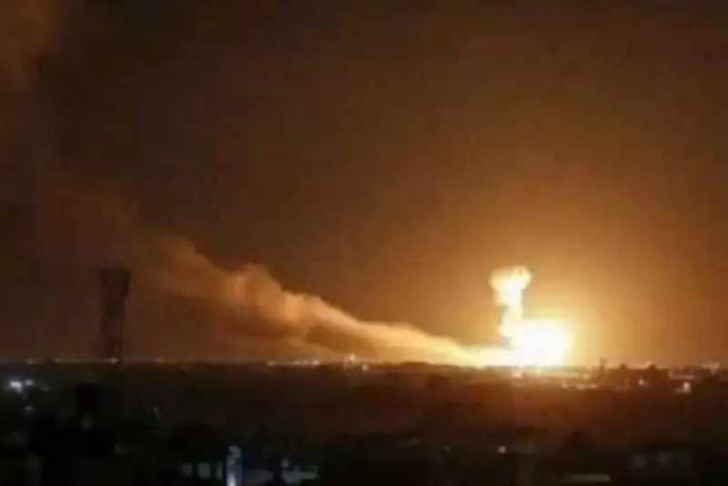 حملات آمریکایی-صهیونیستی به مرکز عراق