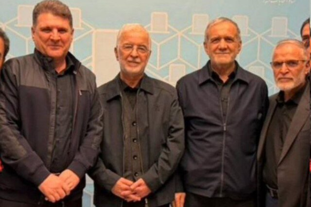 حضور پزشکیان در ستاد انتخابات کشور