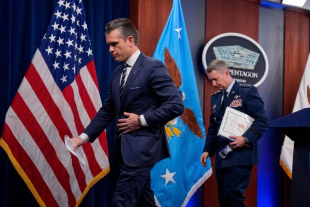 وزیر جنگ دولت آمریکا مدعی شد: در باتلاقی شبیه عراق گرفتار نمی‌شویم!