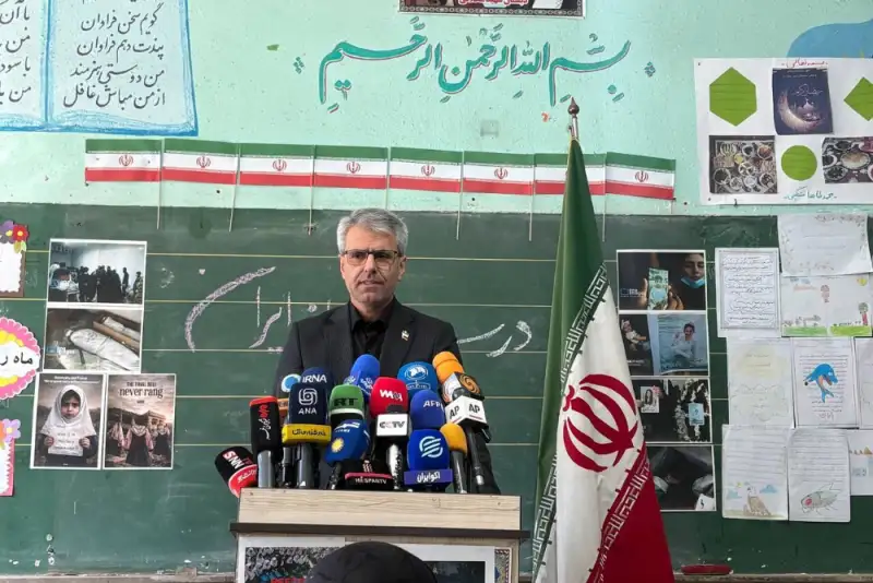 بقائی: رهبر کشور ما را در محل کار و در کنار خانواده‌شان، هدف قرار دادند/جنگ بر ما تحمیل شد