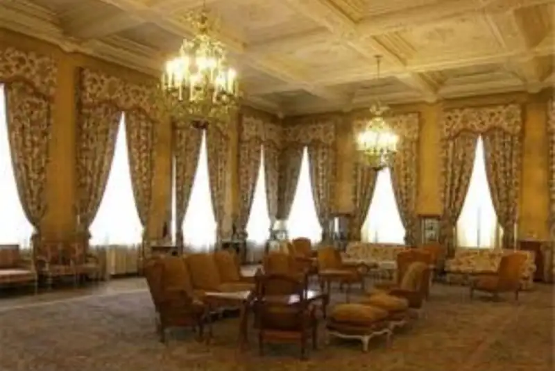 مجموعه «سعدآباد» سالم است