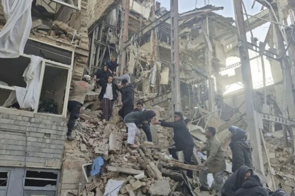 یکی از مخالفان جمهوری اسلامی: ایران ما را دارند کلنگ می‌زنند