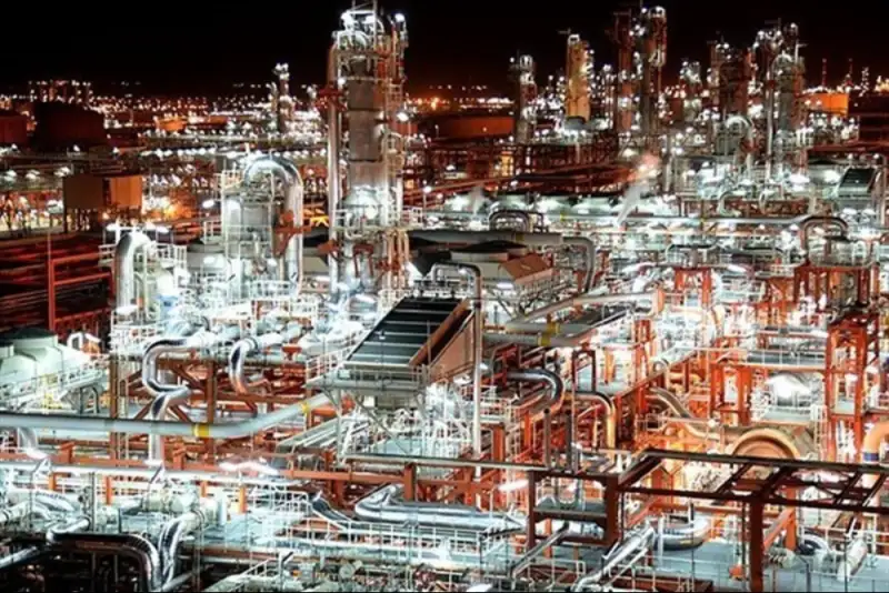 فلج شدن پالایشگاه‌های آسیا درپی جنگ