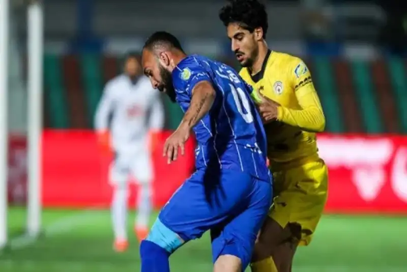 خروج بازیکنان خارجی استقلال از کشور