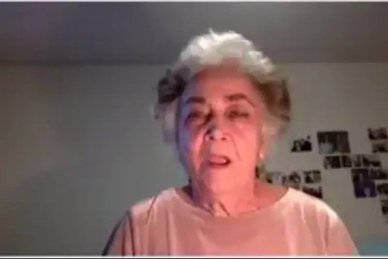 شهرنوش پارسی‌پور: چطور با حمله، مردم آزاد می‌شوند؟!