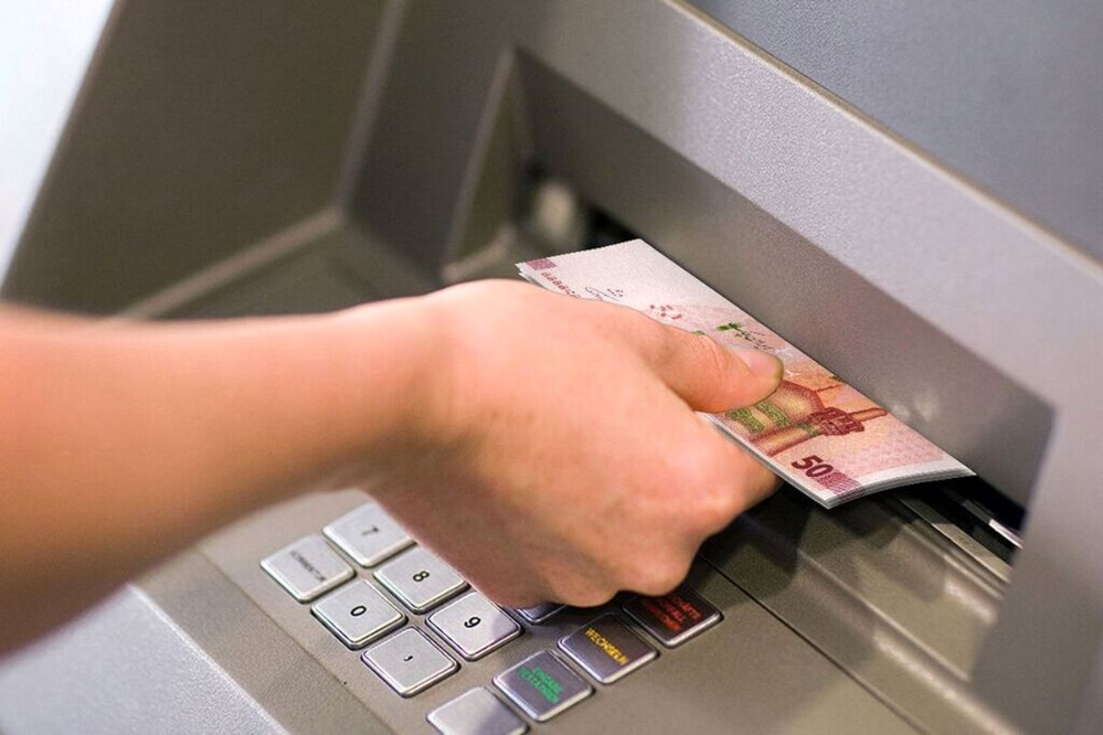 پرداخت زودتر از موعد یارانه نقدی، کالابرگ و حقوق کارکنان و بازنشستگان دولت