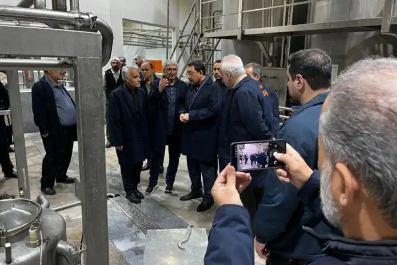 بازدید وزیر صمت از 3 واحد تولیدی مواد غذایی