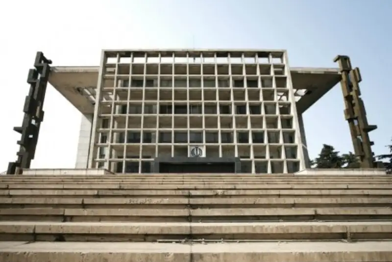 کدام ساختمان‌های تاریخی تهران در حملات هوایی تخریب شدند؟