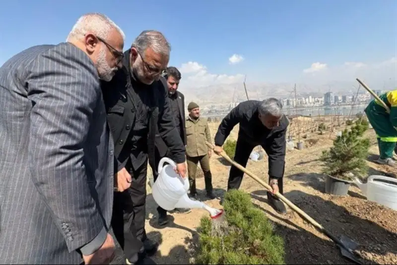 به‌یاد رهبر شهید و شهدای جنگ  یک میلیون درخت کاشته می‌شود