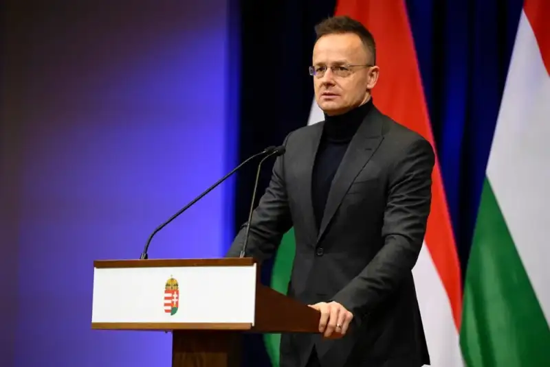 مجارستان خواستار لغو تحریم‌های واردات انرژی روسیه شد