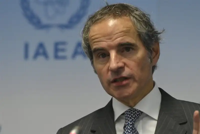 گرا دادن گروسی به تجاوز آمریکایی- صهیونیستی علیه ایران!