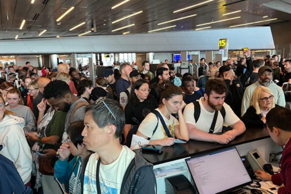 سرگردانی حدود یک میلیون آمریکایی در خاورمیانه