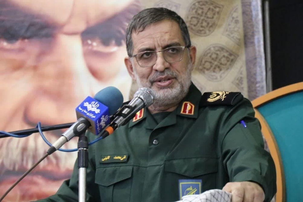 پاسخ قاطع سردار نائینی به یاوه‌گویی‌های ترامپ برای فرار از فشار جنگ