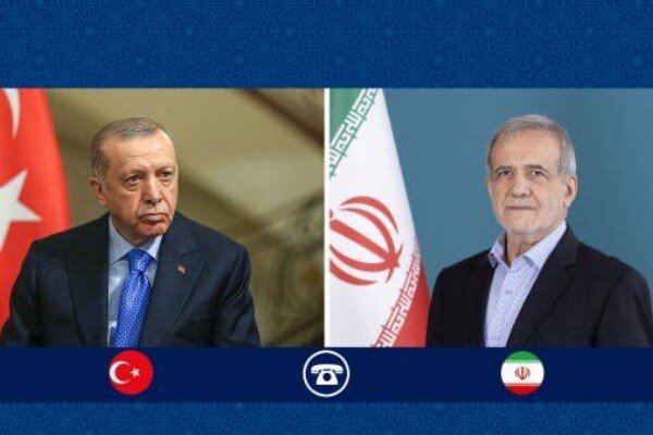 Iran, Turkey presidents discuss war developments on phone