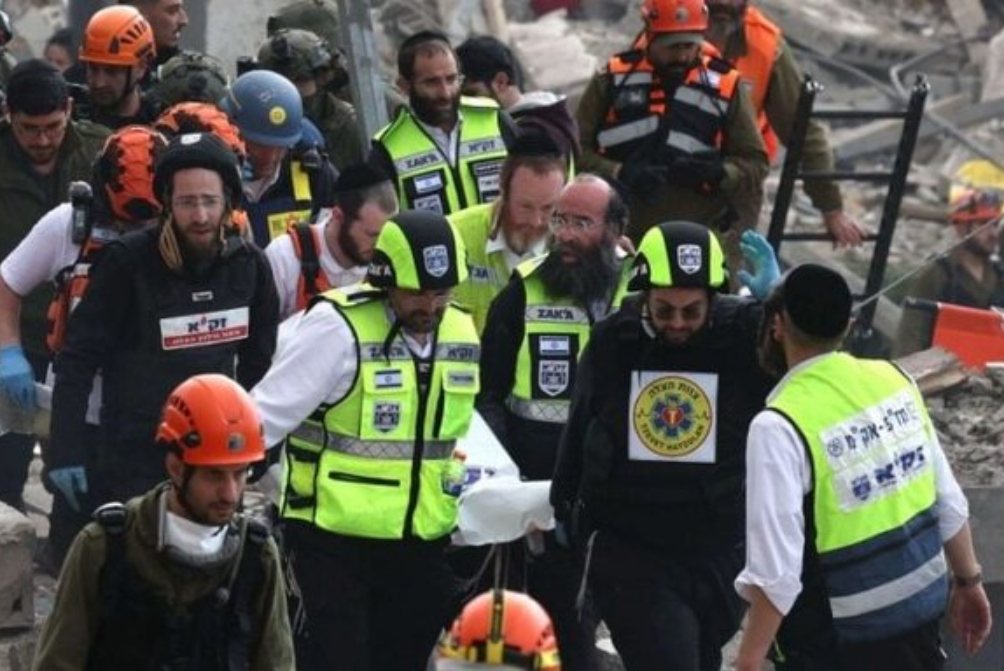 فرار سخنگوی ارتش رژیم صهیونیستی به پناهگاه از ترس موشک‌های ایران