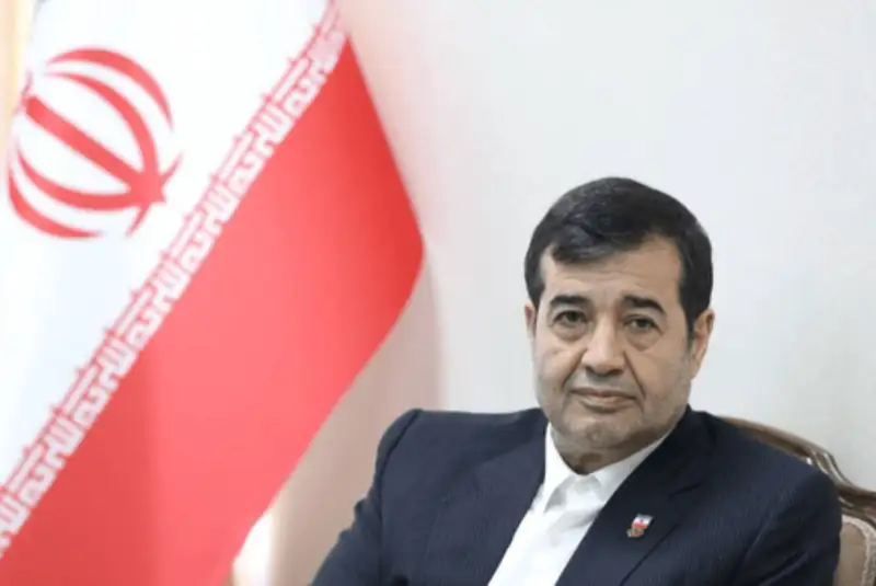 وزیر ورزش از بازگشت تیم فوتبال بانوان به ایران خبر داد