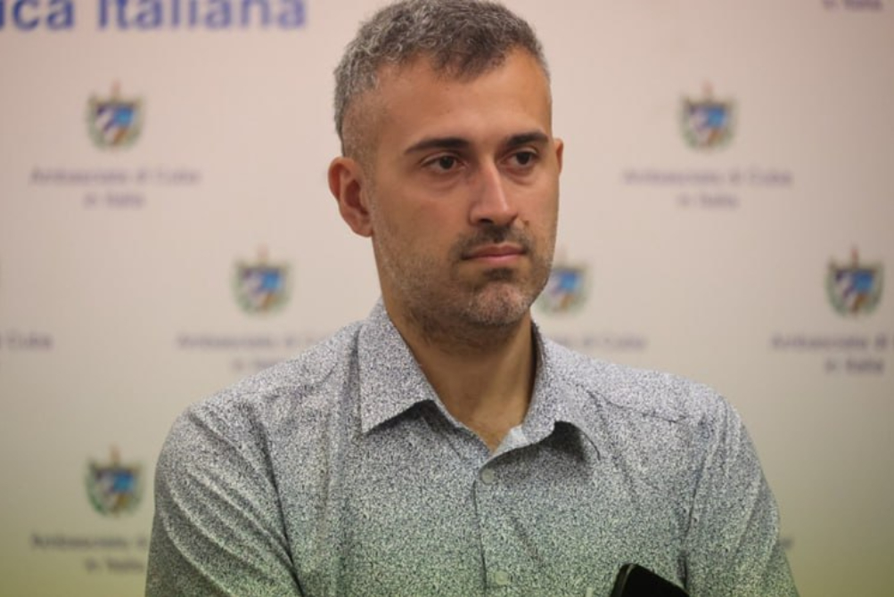 كاتب ومحلل سياسي إيطالي يدين العدوان العسكري الإجرامي على ايران