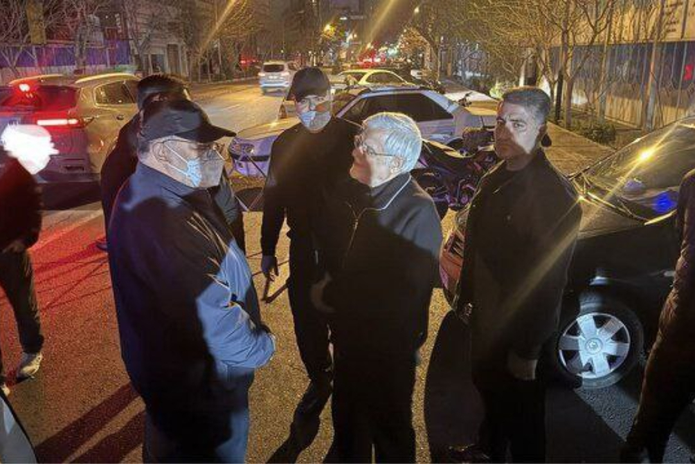 حضور عارف در ایست‌های بازرسی بسیج