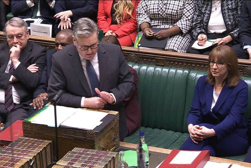 واکنش استارمر به بمباران میناب: از دیدن آن تصاویر نگران هستیم