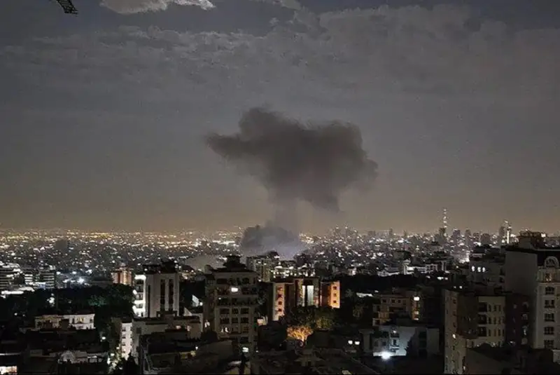 آخرین اخبار از حملات آمریکایی-صهیونیستی به تهران و مناطق مختلف کشور/سرنگونی پهپاد اسرائیل