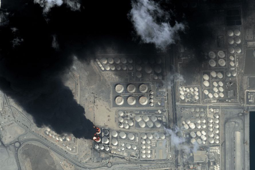 ایران پاسخ حمله به مخازن پالایشگاه تهران را داد