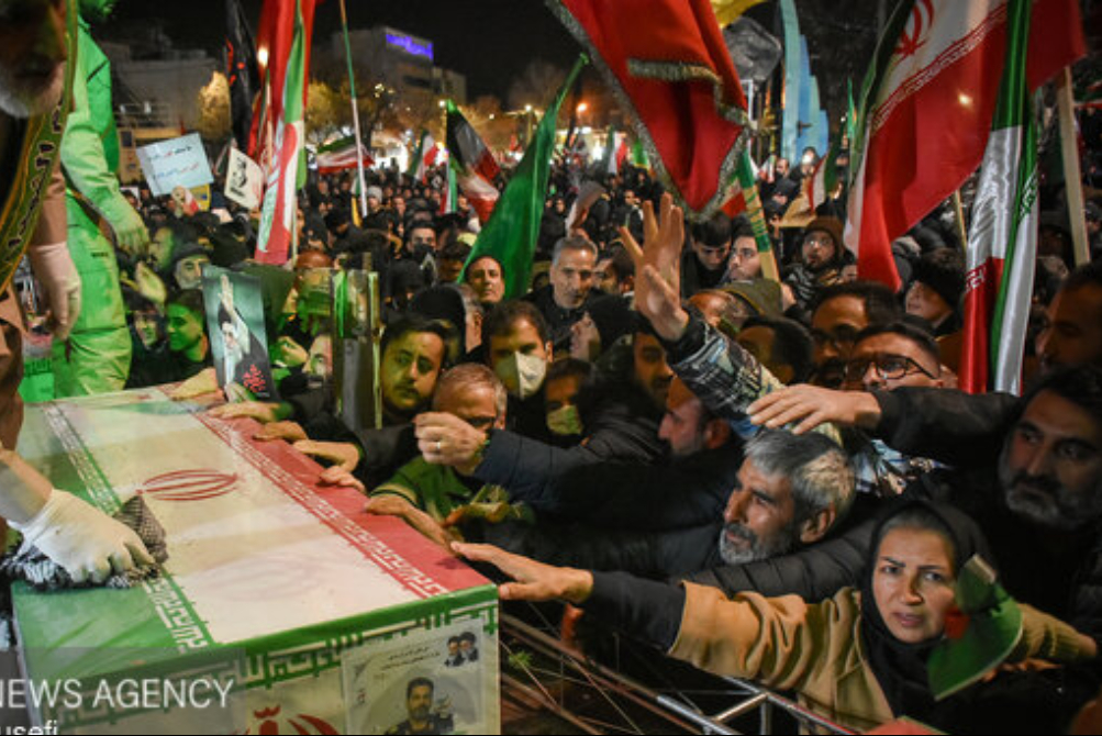 استشهاد 216 امرأة و198 طفلاً في الهجمات الأمريكية-الإسرائيلية