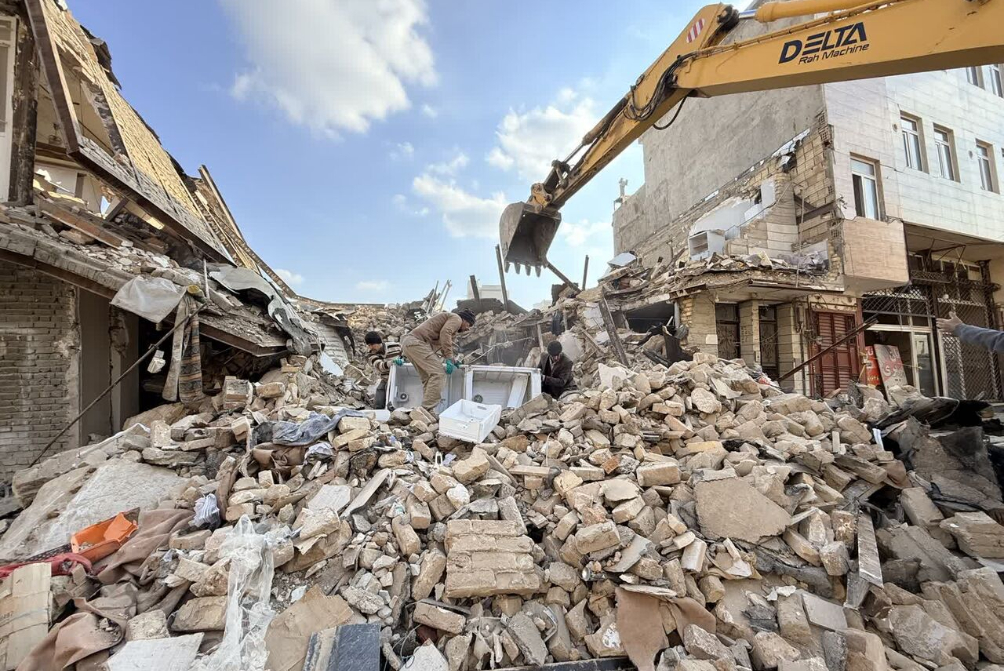 معاون وزیر راه: برنامه‌ریزی برای بازسازی واحدهای خسارت‌دیده در حال انجام است