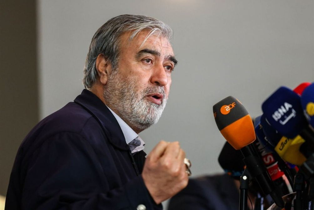 عزیزی: اشتباه محاسباتی دشمنان پاسخ قاطع خواهد شد