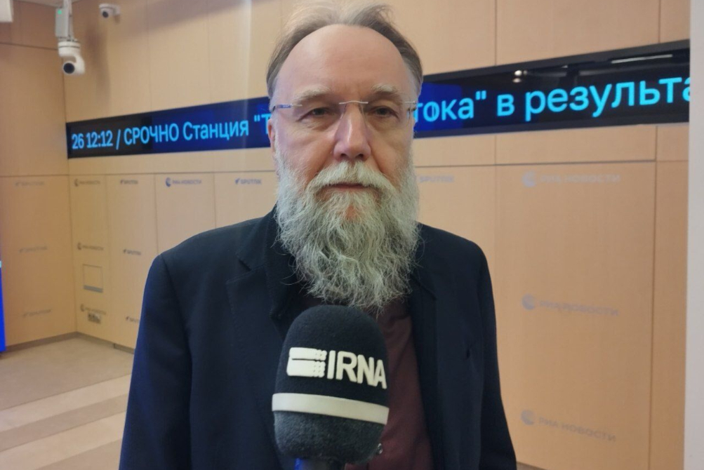 فیلسوف روس: از ایستادگی ایرانیان شگفت‌زده شدم