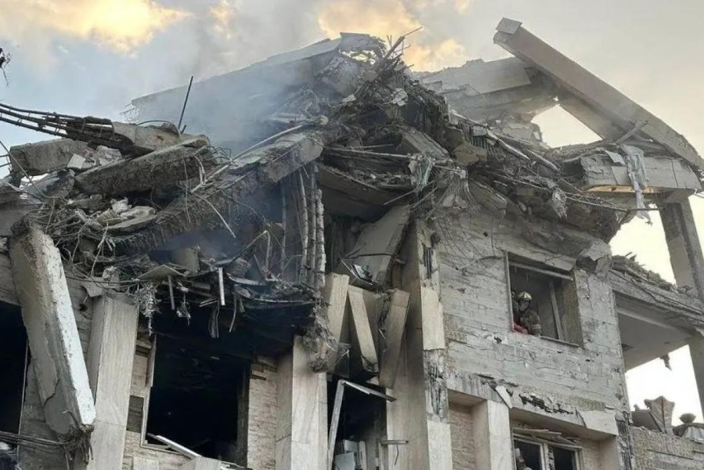 حمله هوایی آمریکایی صهیونیستی به منزل مسکونی در خمین 6 شهید بر جای گذاشت