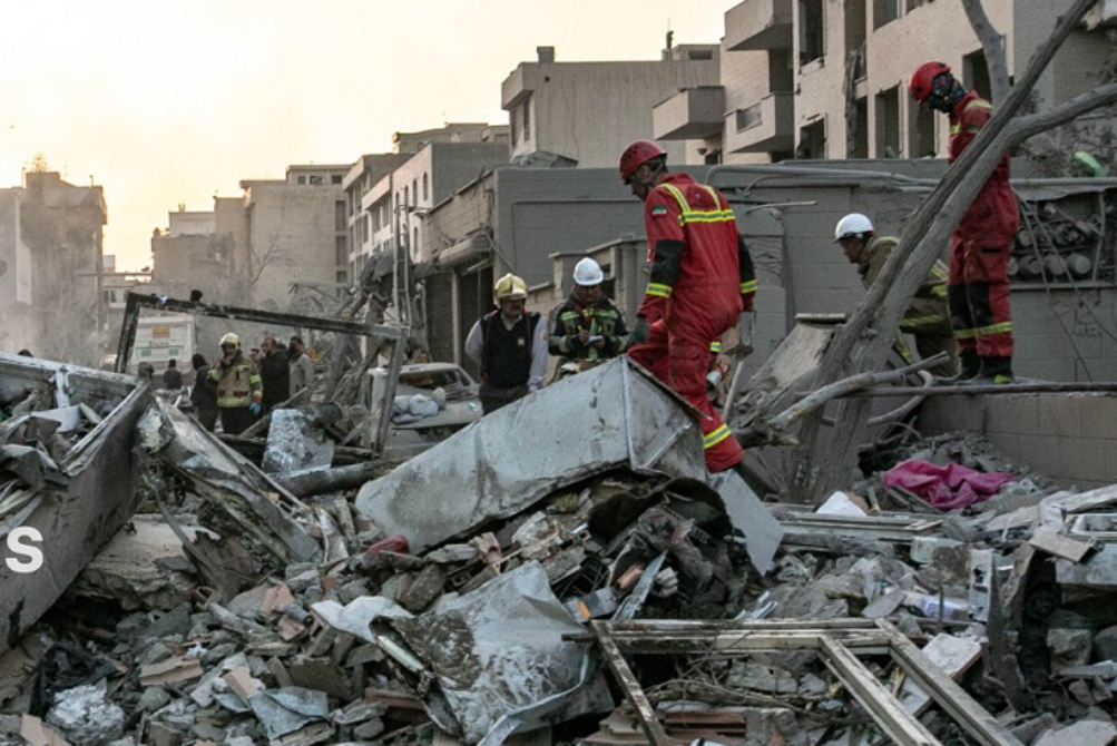 حملات آمریکا-اسرائیل به ایران؛ انفجارهای پیاپی در تهران ، کرج ، کرمان و شهرهای دیگر