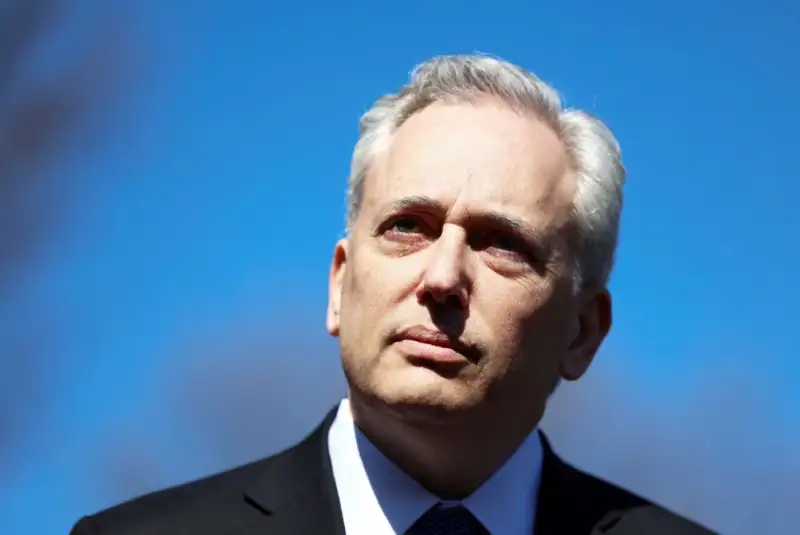 مشاور ترامپ خواستار نقشه راهی برای خروج از جنگ با ایران شد