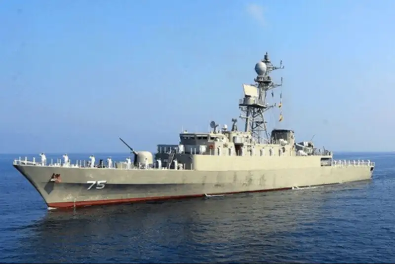 بازگشت پیکر 84 شهید قهرمان ناو دنا به ایران