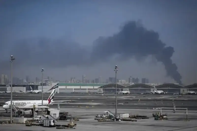 اکونومیست: حذف 3600 هواپیما از آسمان خلیج فارس تنها در 48 ساعت