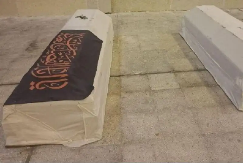 پیکر 84 شهید ناو دنا وارد بهشت زهرا(س) شد