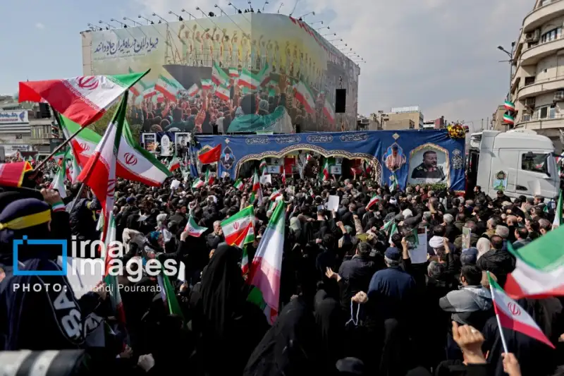 گزارش تصویری| مراسم تشییع «علی لاریجانی»، «غلامرضا سلیمانی» و قهرمانان «ناو دنا»