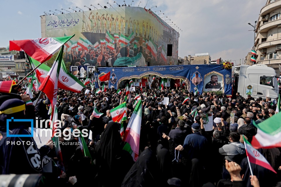گزارش تصویری| مراسم تشییع «علی لاریجانی»، «غلامرضا سلیمانی» و قهرمانان «ناو دنا»