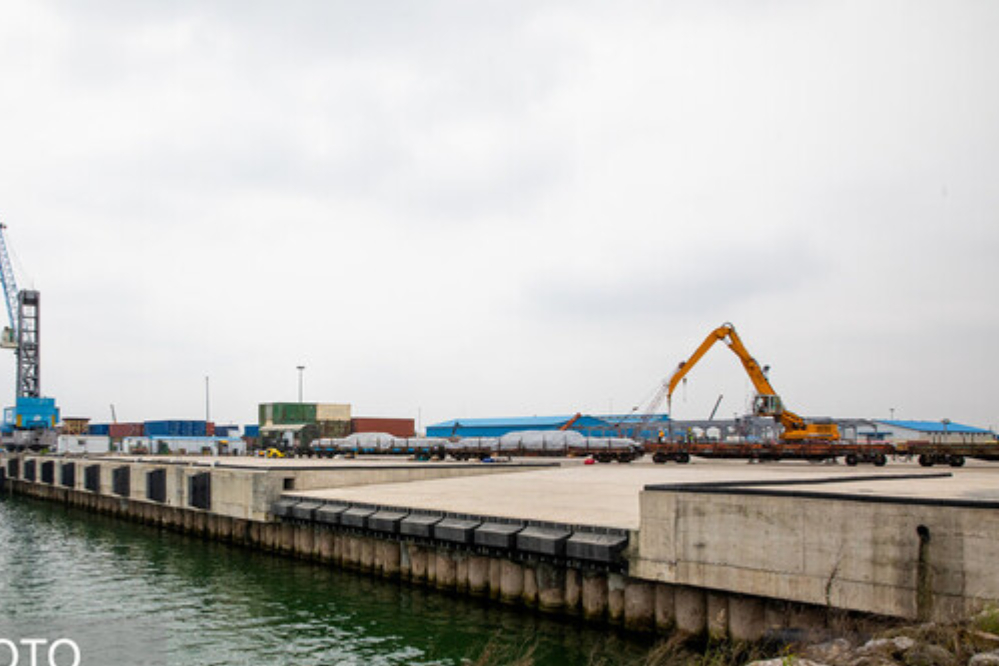 ساختمان گمرک بندر انزلی در حمله آمریکا چقدر آسیب دید؟