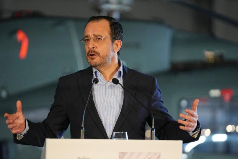 گفتگوی صریح قبرس بر سر آینده پایگاه‌های نظامی انگلیس