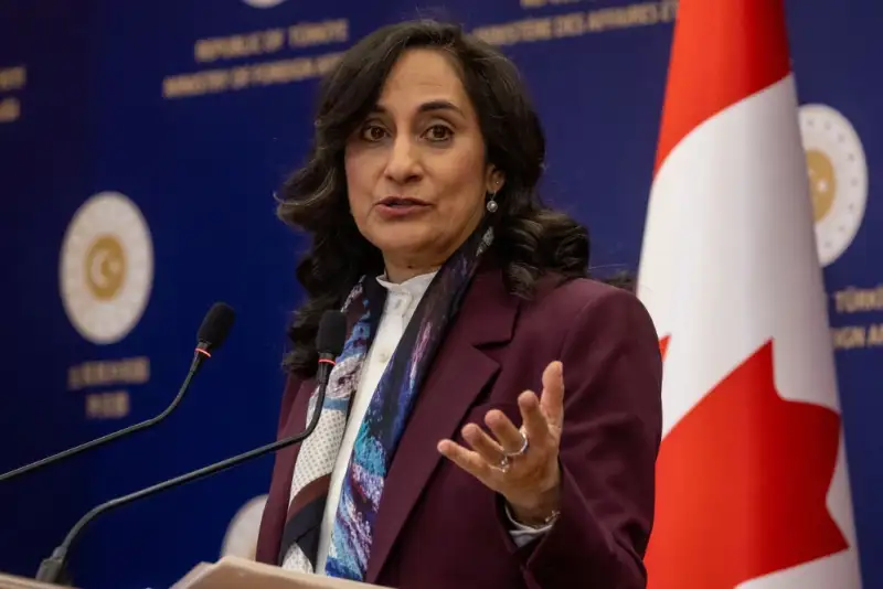 تلاش کانادا برای تنش‌زدایی و جلوگیری از گسترش جنگ